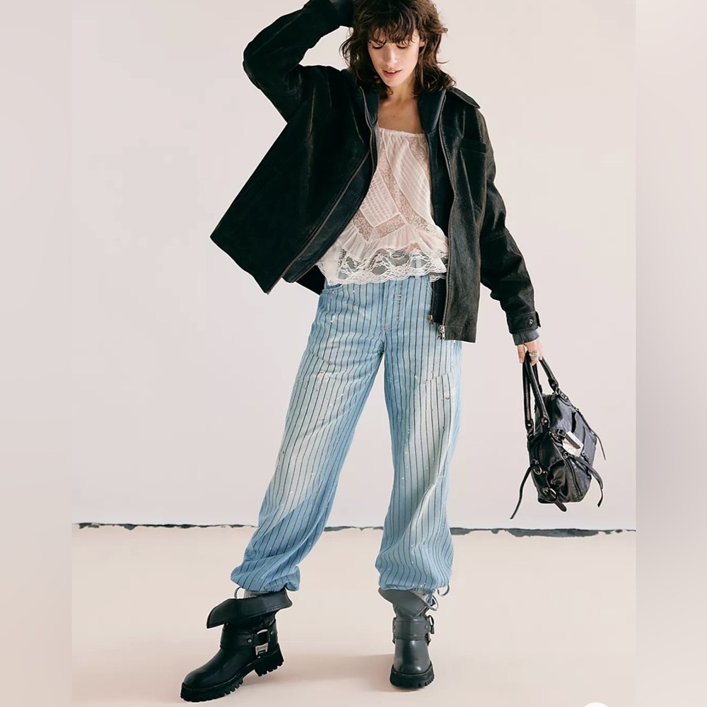 Free People Women’s Blue Pin Striped Boyfriend Jeans Size 24